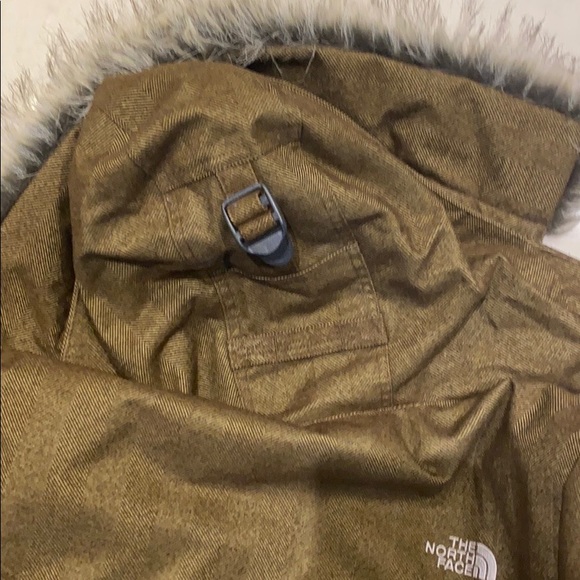 The North Face women’s brown winter jacket size L - Picture 9 of 9